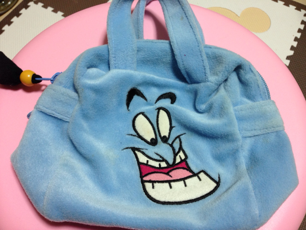 ディズニーシー ジーニー ポーチ アラジン ディズニー 売買されたオークション情報 Yahooの商品情報をアーカイブ公開 オークファン Aucfan Com