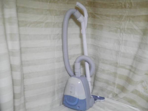 送料￥500～ TOSHIBA 東芝クリーナー 掃除機 VC-S5E(東芝)｜売買された