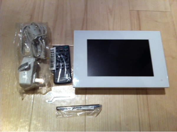 SONY デジタルフォトフレーム DPF-D70 ほぼ新品 11年製_2