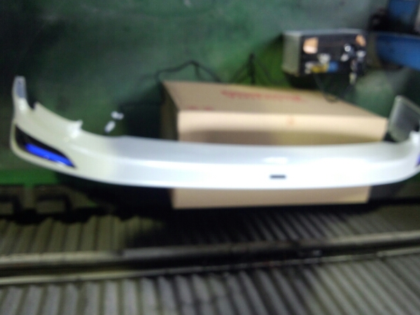 トヨタ モデリスタスポイラー プリウス30後期 Lapis Line(フロント 