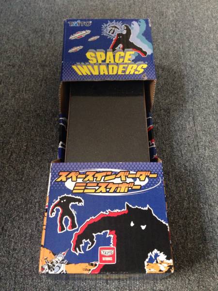 スペースインベーダー25周年記念 ミニスケボー 未使用品①(完成品