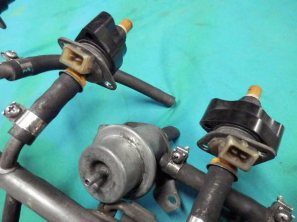 DR30 FJ20 純正フューエル デリバリーパイプ インジェクター R30
