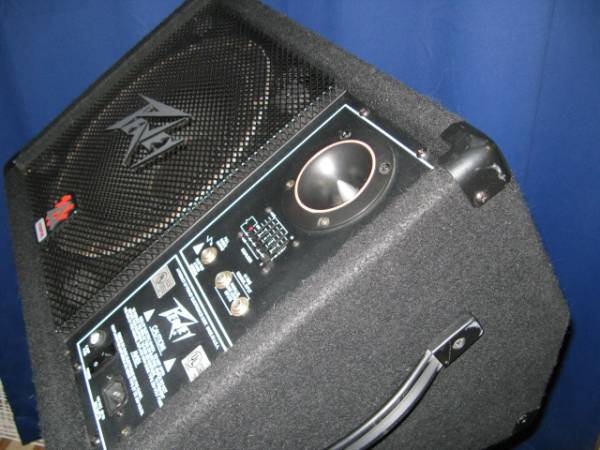 値下げ！Peavey 112PM パワードフロアモニター Yahoo!オークション - PEAVEY ピービー 112PM パワードフロアモニター