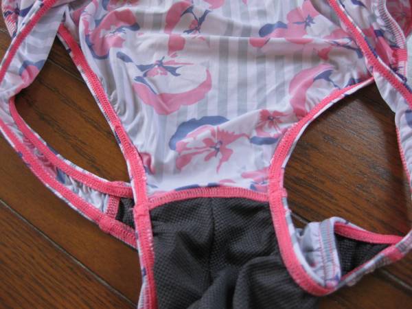 ワコール Wacoal Men Wf7003 ハイレグ ビキニ ブリーフ 赤 Mサイズ 売買されたオークション情報 Yahooの商品情報をアーカイブ公開 オークファン Aucfan Com