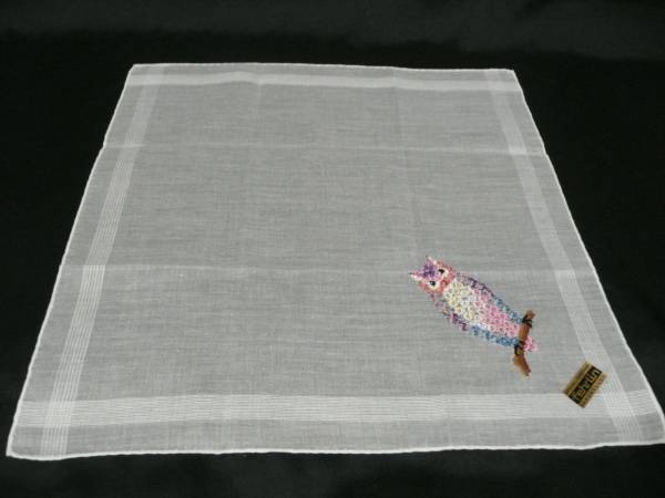 スイスfehrlin社製 刺繍ハンカチ ミミズク 未使用品 送料込(女性