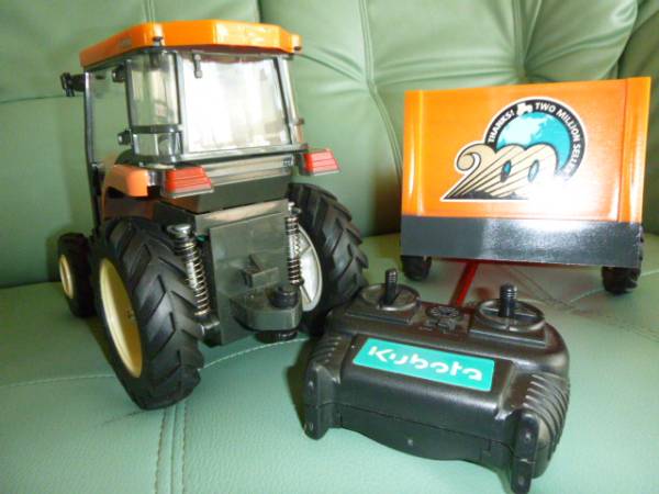 クボタ トラクター KL33 ラジコン 200万台記念品 (ホビーラジコン