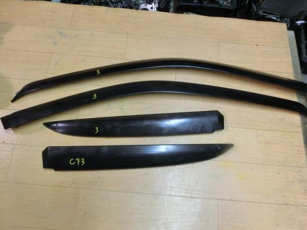 CF3 トルネオ ドアバイザー 4