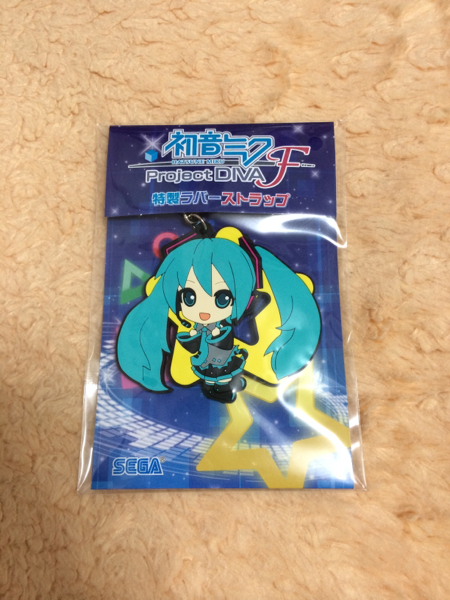 初音ミク Project DIVA F予約特典 特製ラバーストラップ_1