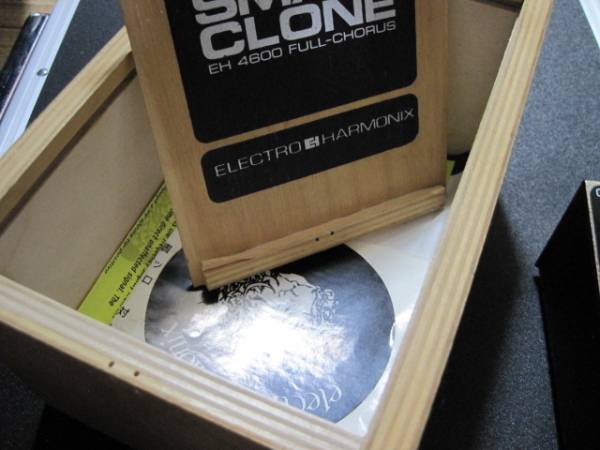 Electro Harmonix Small Clone Eh4600 チキンノブ 木箱 レア コーラス 売買されたオークション情報 Yahooの商品情報をアーカイブ公開 オークファン Aucfan Com
