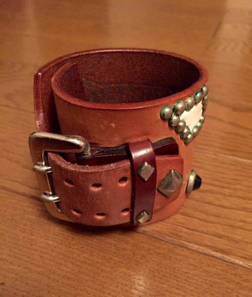 WOLF'S HEAD スタッズ ブレスレット ウルフズヘッド 70mm