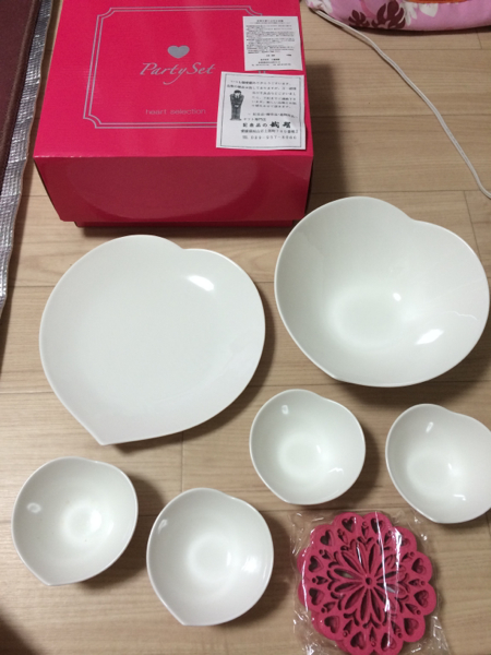 処分☆白いハート型 サラダパーティーセット お皿 コースター付_1