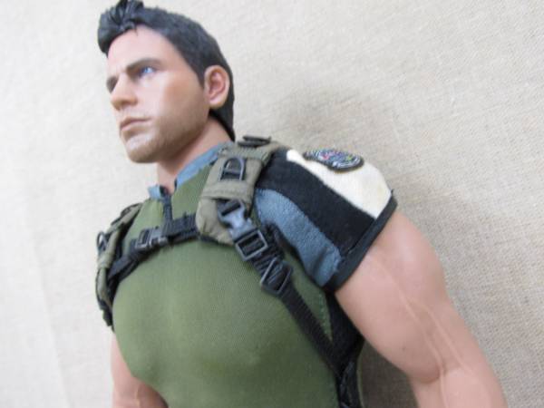 ホットトイズ 1/6 バイオハザード5 クリスレッドフィールド BSAA