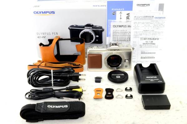 ●ほぼ新品●OLYMPUS PEN E-P2 ボディ【S数146回】本革ケース付