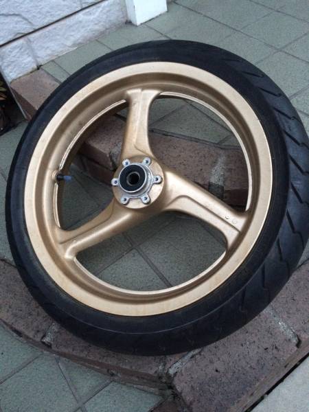 ☆CB1300SF　SC40　純正フロントホイール　☆　