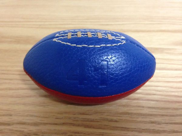 Coach コーチ ラグビーボール型ペーパーウェイト コーチ 売買されたオークション情報 Yahooの商品情報をアーカイブ公開 オークファン Aucfan Com