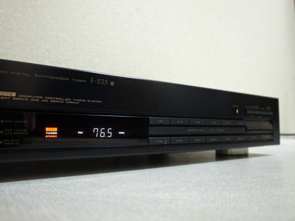 Pioneer F-535 FM/AM デジタルシンセサイザーチューナー 隠れた名機PIONEER F-535 程度良いです 本当のFMの音を！