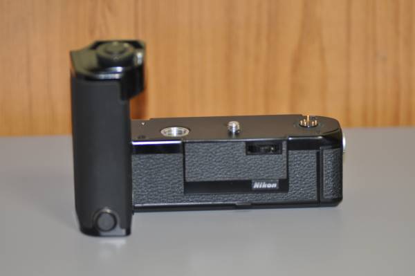 中古美品モータードライブ:Nikon MD-15_1