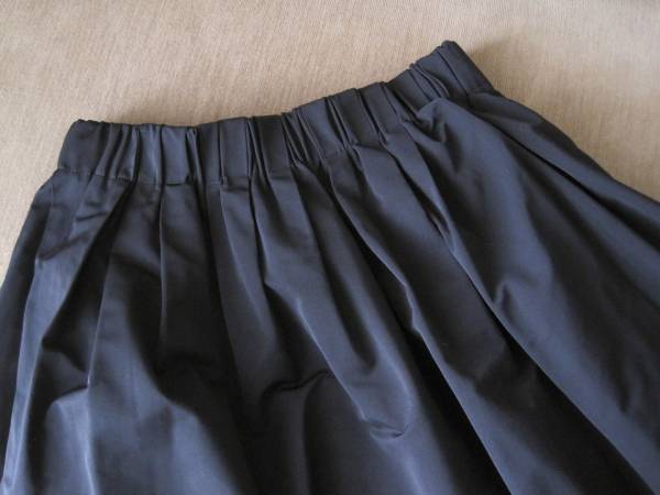 ☆完売伊藤まさこ×LEE*DRESSTERIORタックギャザースカートNVY(ボトムス 