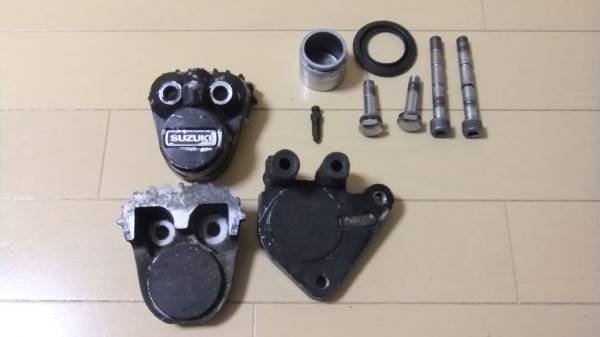 スズキ　GT380　ブレーキキャリパー　初期型