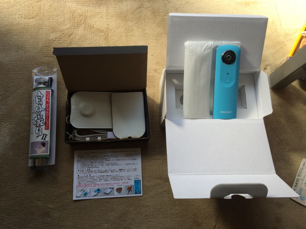 RICOH THETA m15 未使用 社外カバー、自撮り棒付 360度カメラ .