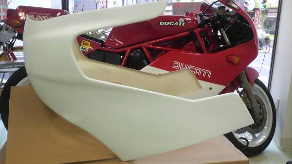 新品! モリワキタイプ FRPハーフカウル 空冷汎用 レーサーH! du