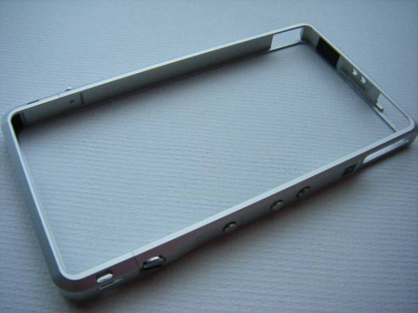★中古 傷あり　alumania　Xperia Z SO-02E バンパー シルバー★