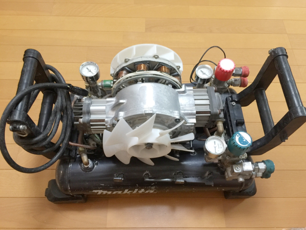 ジャンク品 AC400X マキタ コンプレッサ ☆外装カバーはAC401X 