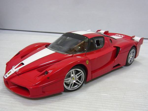 ホットウィール 1/18 FERRARI フェラーリ FXX 難有[16-E651
