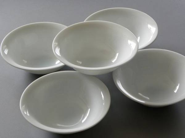 【和・なごみ】青磁たわみ鉢・５客・新品