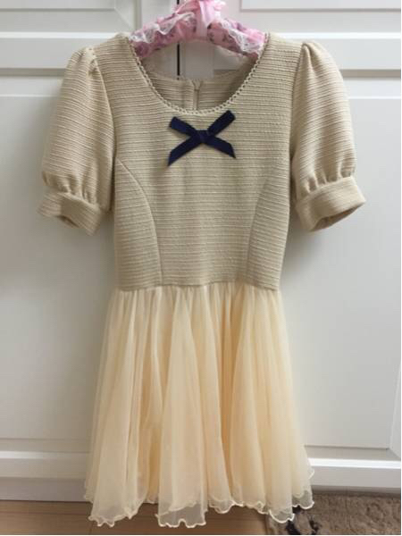 Evelynエヴリン パフ袖チュールワンピース Mサイズ 売買されたオークション情報 Yahooの商品情報をアーカイブ公開 オークファン Aucfan Com