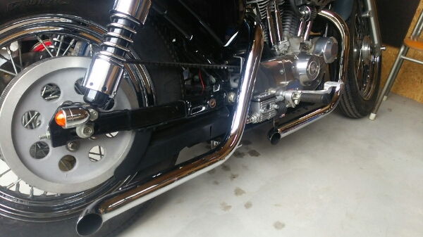 03スポーツスターxlブルーグルーブ社製ターンアウトマフラー ハーレーダビッドソン用 売買されたオークション情報 Yahooの商品情報をアーカイブ公開 オークファン Aucfan Com