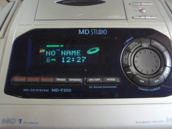 ダブルMD/CDラジカセ　シャープ MD-F200 SHARP CD・WMDラジカセ MD-F200 一応ジャンク(一般)｜売買された