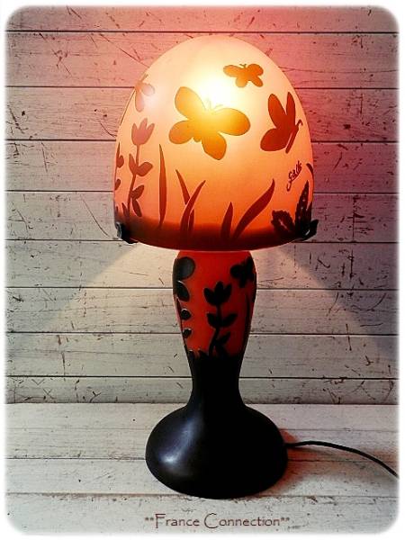 ・.*美しいガラス細工のガレ風スタンドランプ*.・