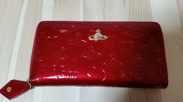 【美品】ヴィヴィアンウエストウッド 長財布 赤 箱なし