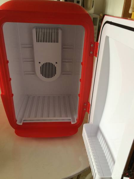 新品ネスカフェ 冷えてます冷蔵庫 ネスレ限定品アンバサダー当選(100