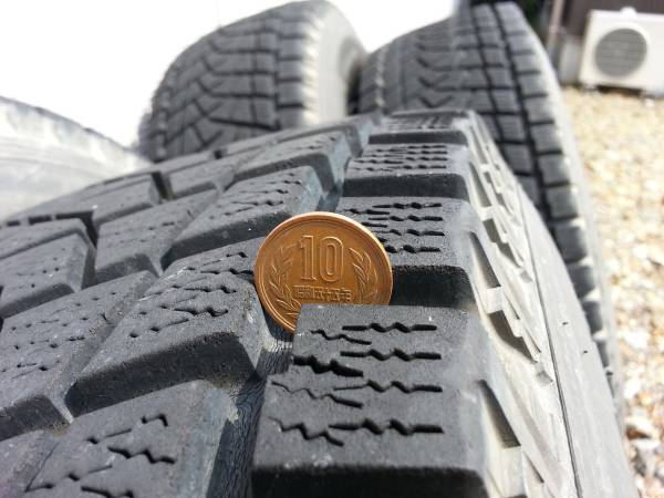 ブリヂストンBLIZZAK DM-Z3 31×10.50R15LT スタッドレス4本　