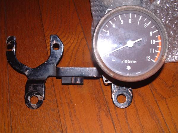 GS750用タコメーターステー付