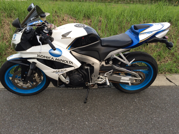 45 割引ブラック系 401cc 750ccお買い得モデル Pc40 Cbr600rr コニカミノルタ 限定車 ロクダボ 本物 オートバイ車体 自動車 オートバイブラック系401cc 750cc Edulynks Com