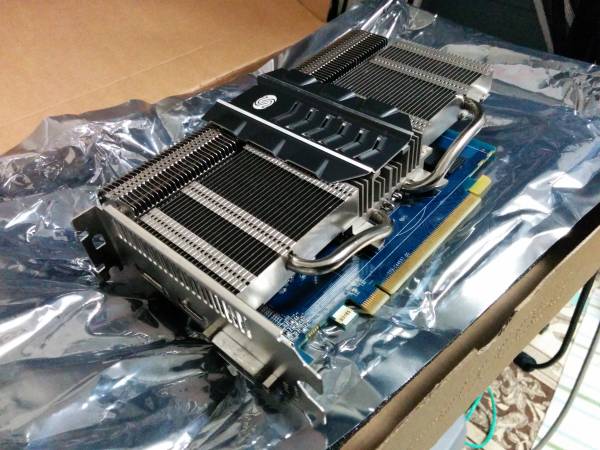 RADEON HD7750ファンレスビデオカード送料無料