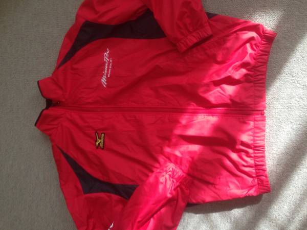 ☆ミズノプロ　ウィンドブレーカー　上　レッド×ブラック　Ｌ☆