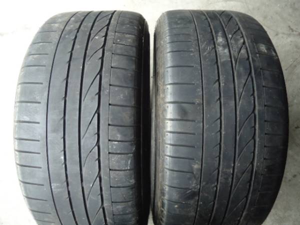２４５／４０Ｒ１９　ブリヂストン　ＲＥ０５０Ａ　２本