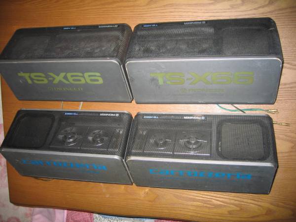 Pioneer TS-X66Ⅱ スピーカー パイオニア TS-X66とTS-X66Ⅱと言う車のスピーカーのセットです(据置