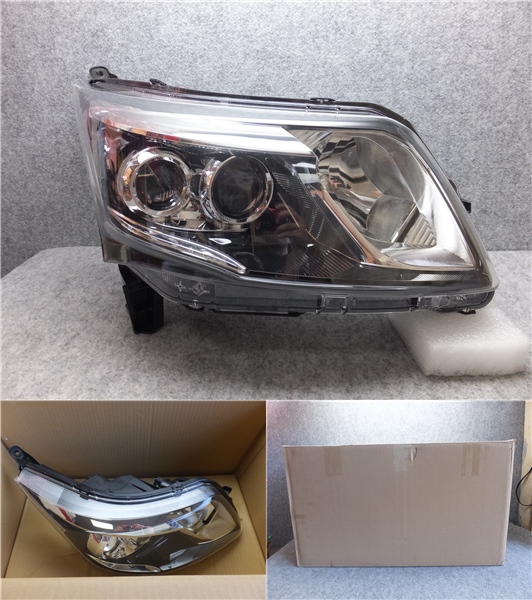 未使用品　ムーヴカスタム　LA100S　後期　LED右ヘッドライト