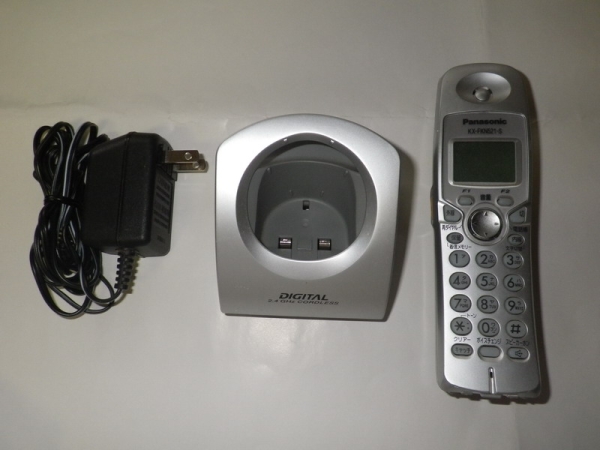 Panasonic 増設子機　KX－FKN５２１－S　中古品１