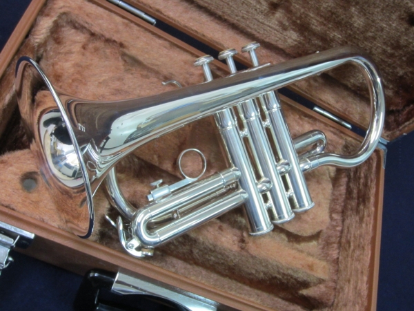 ヤマハ E♭コルネット YCR－261S（中古・美品）