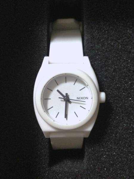 希少 nixon 腕時計 菊池京子 スモールタイムテラー ホワイト