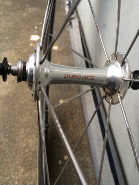 ZIPP 440 カーボンホイール チューブラータイヤ付き(27インチ、700C
