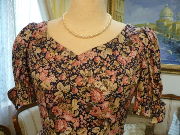 【極美品】ローラアシュレイ　ベージュピンク小花のお茶会ドレス