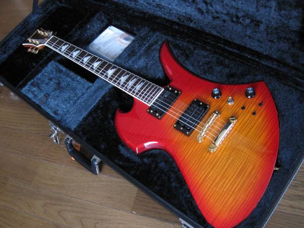Fernandes Burny MG-340X CS HIDE スルーネック Vシェイプ