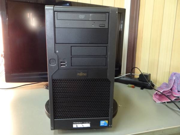 3291　 FUJITSU PRIMERGY TX100 S1 Xeon HDD500GB メモリ8GB